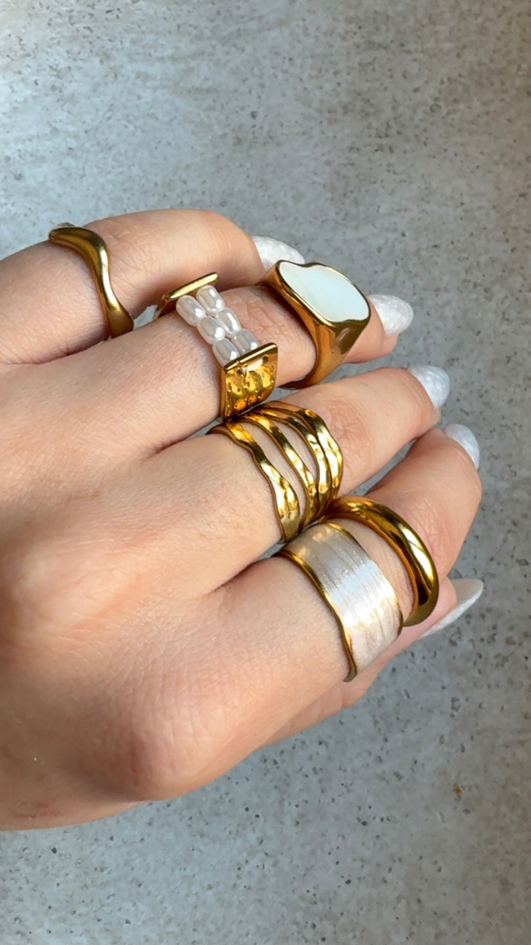 Amy Wave Ring | Gold