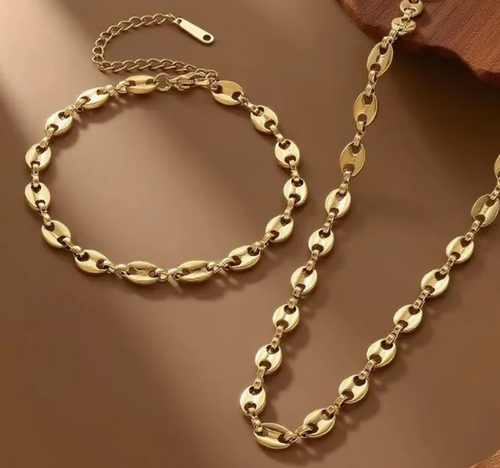 Charlie Bean Bracelet | Gold