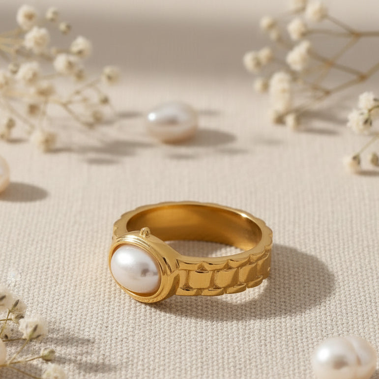 Chessy Pearl Ring | Gold