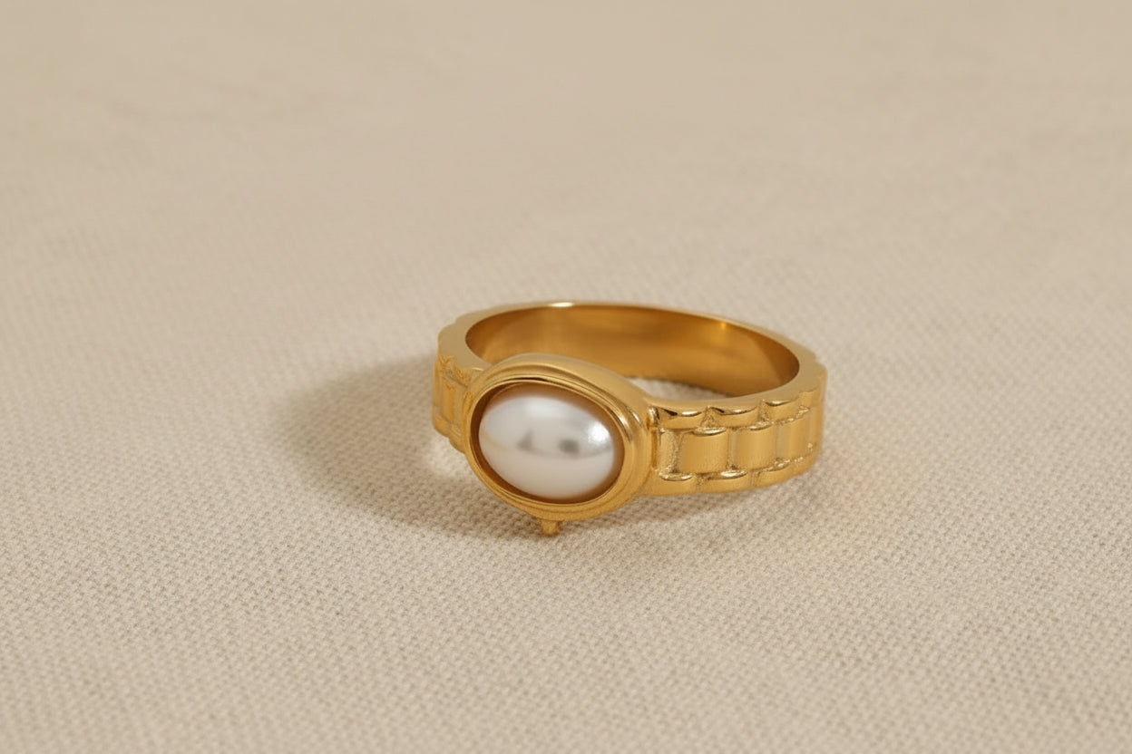 Chessy Pearl Ring | Gold