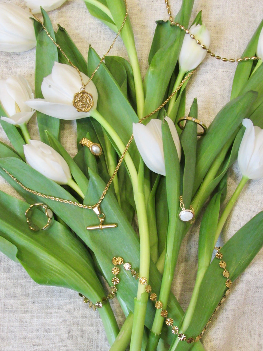 Lottie Burst Necklace | Gold