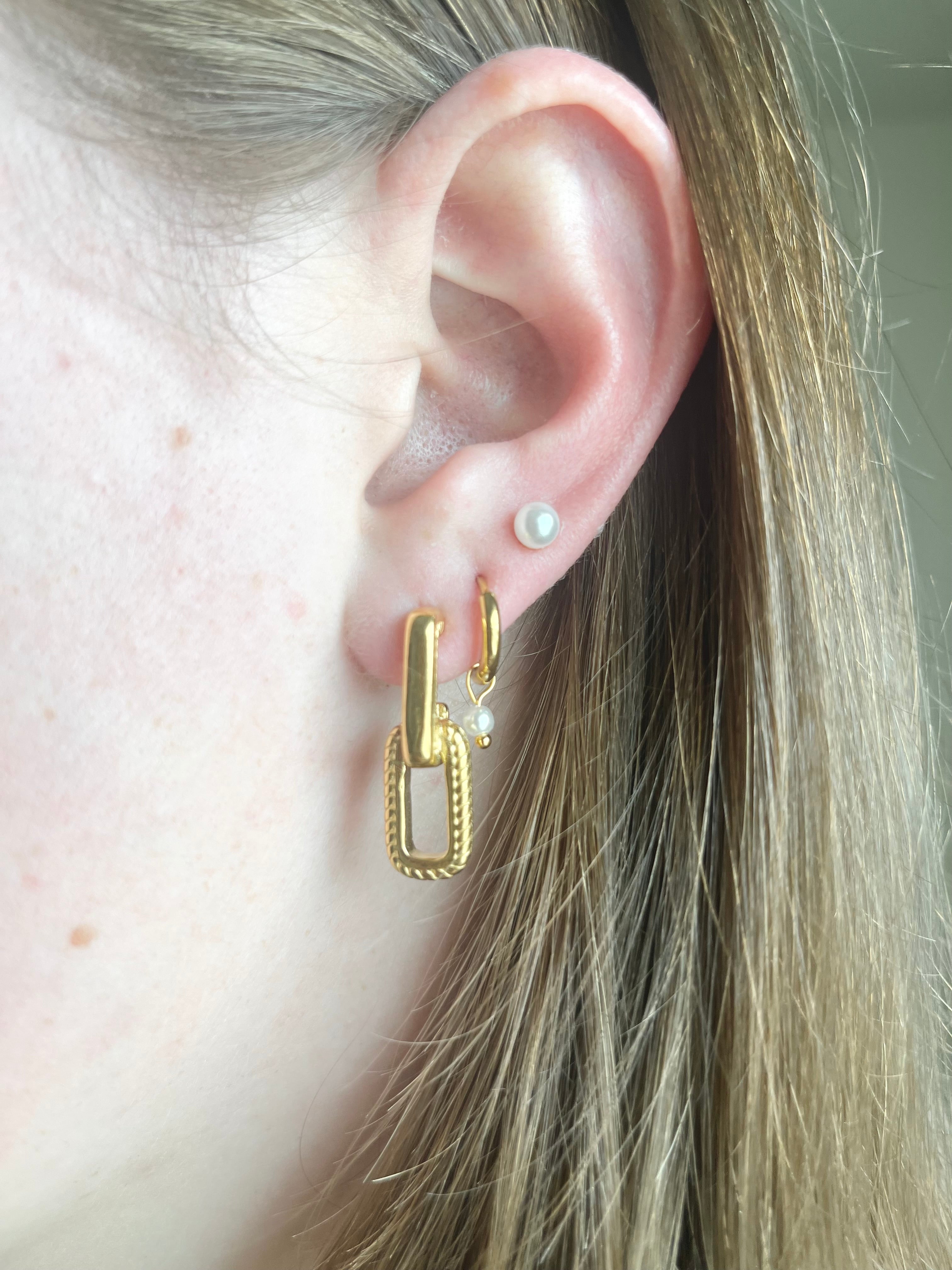 Hattie Link Earrings | Gold