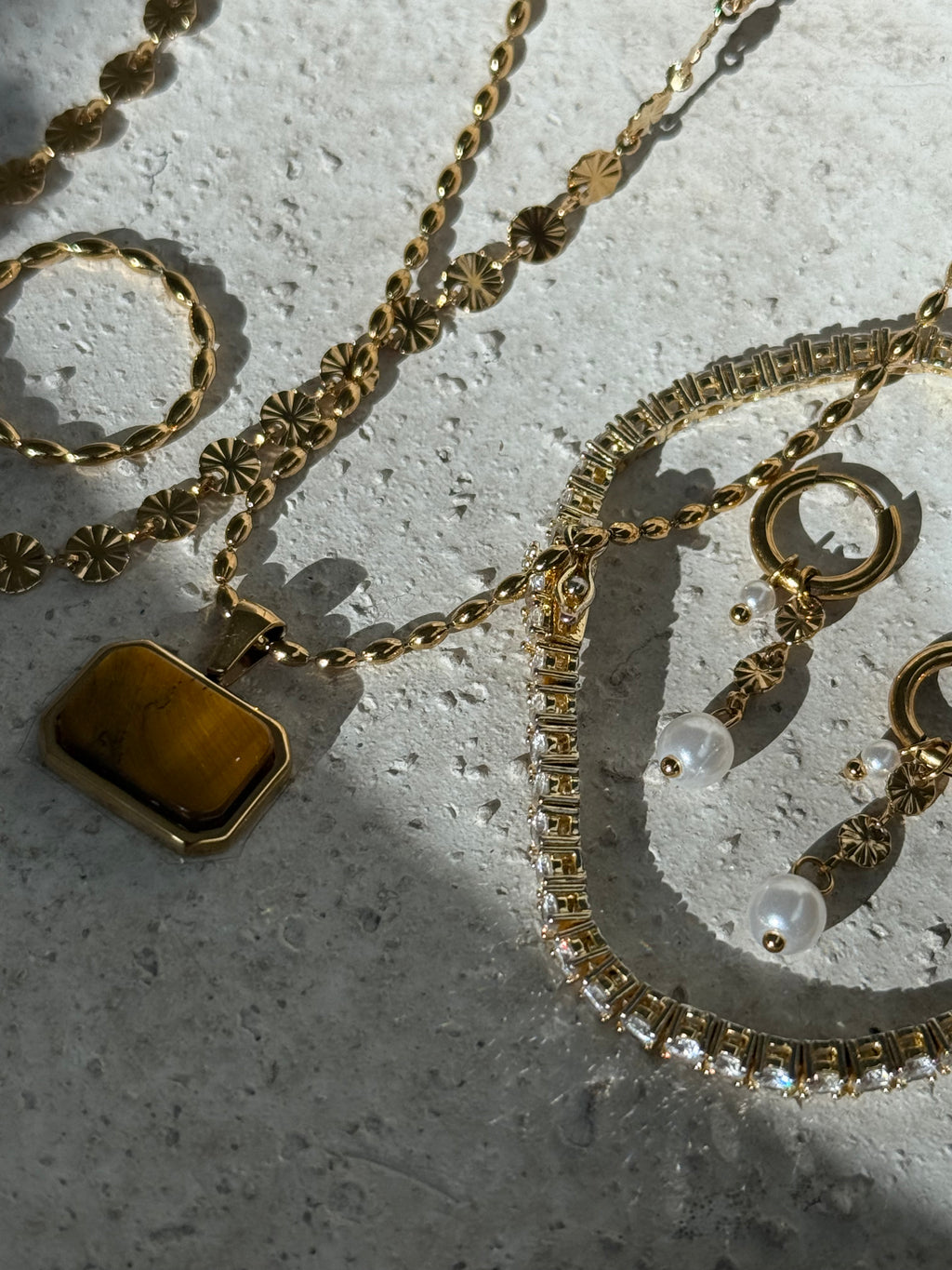Amber Light Necklace | Gold