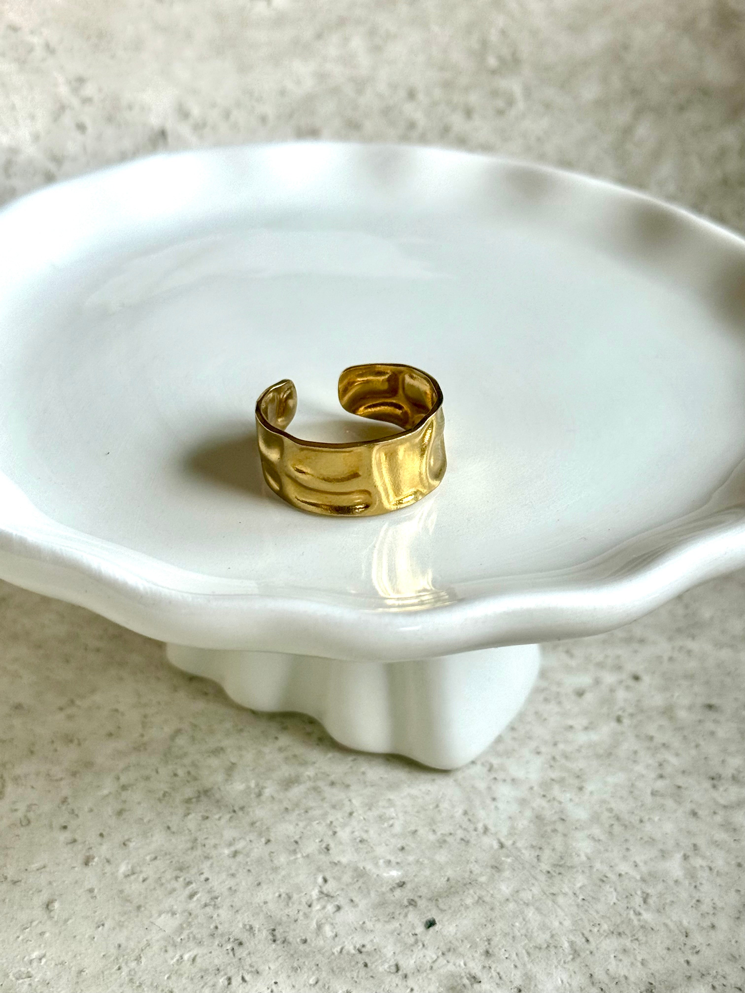 Maple Clove Ring | Gold