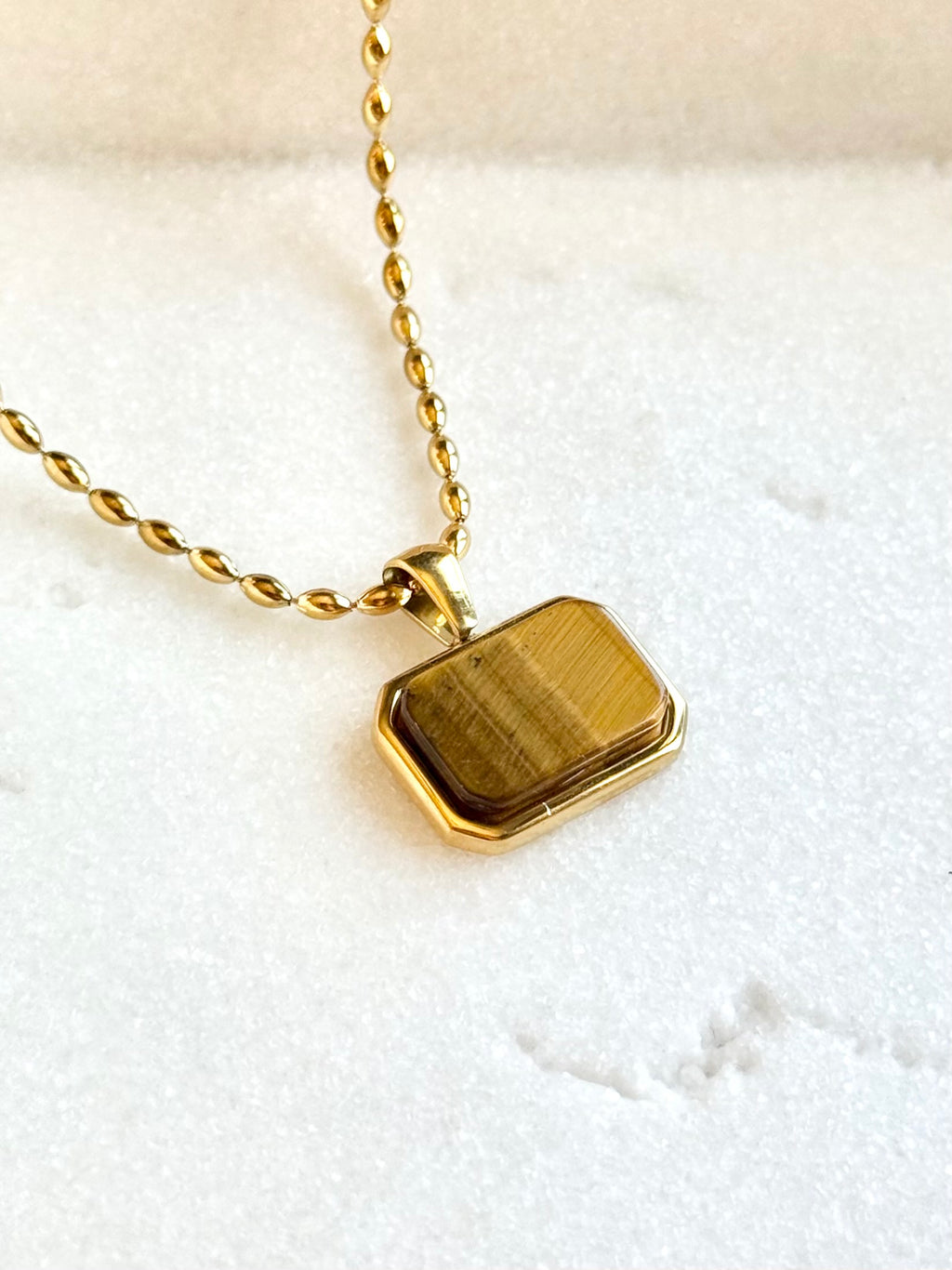Amber Light Necklace | Gold