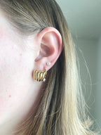 Mable Ribbed Earrings | Gold
