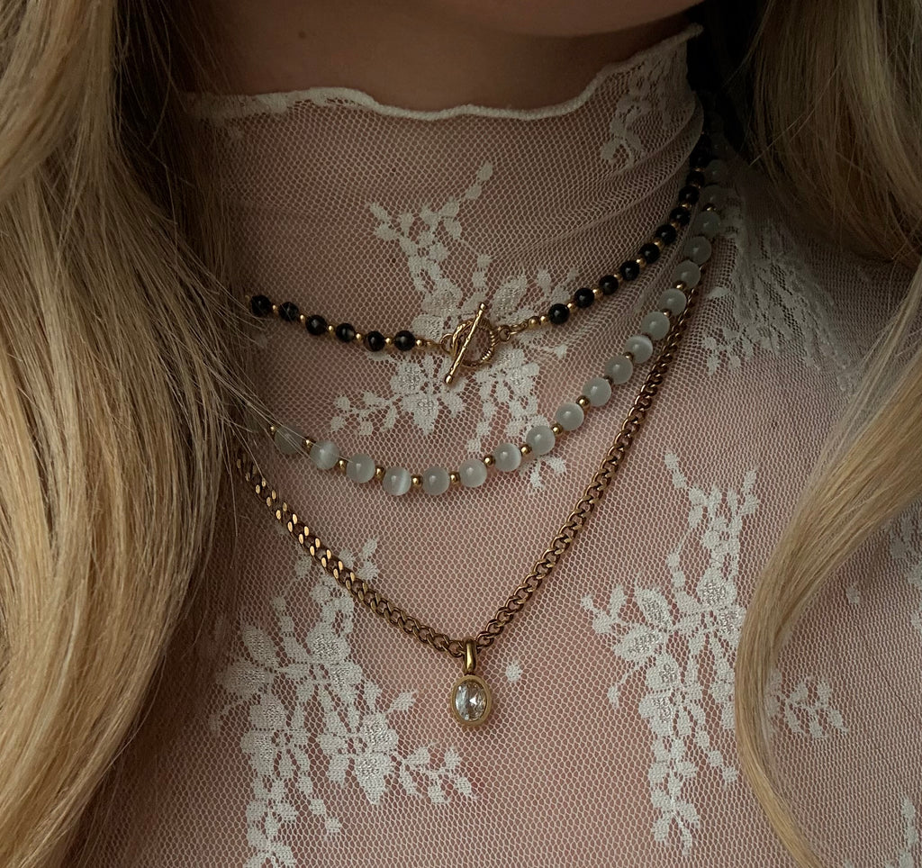 Sally Agate Necklace
