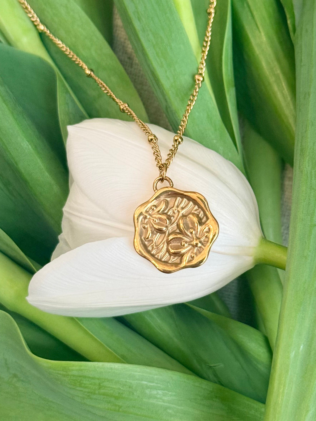 Golden Bloom Necklace | Gold