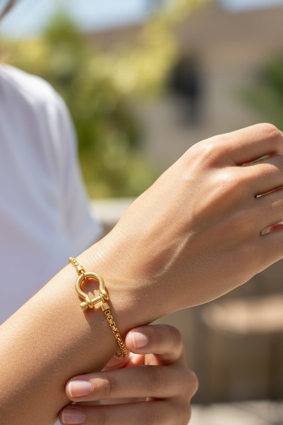 Billie Buckle Bracelet | Gold
