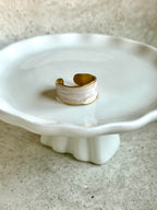 Lyndy White Ring | Gold
