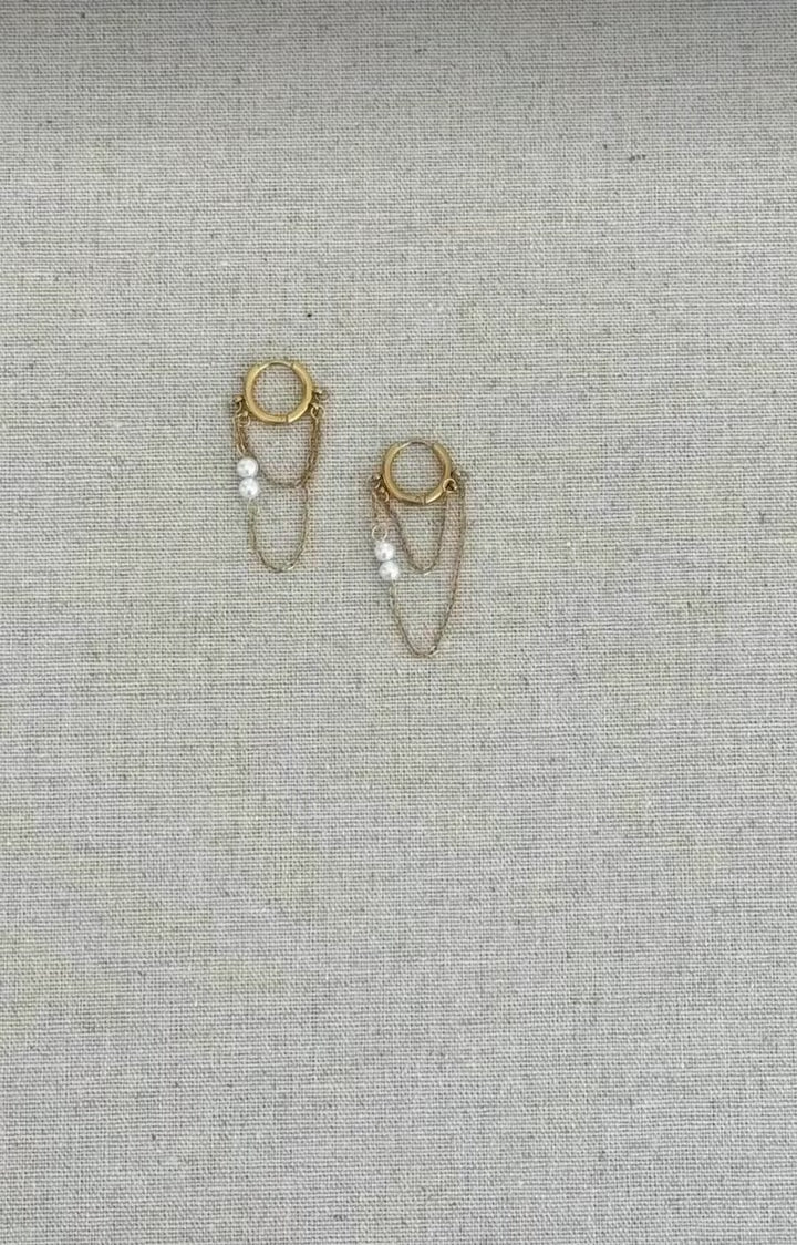 Pearl Dangle Huggie | Gold